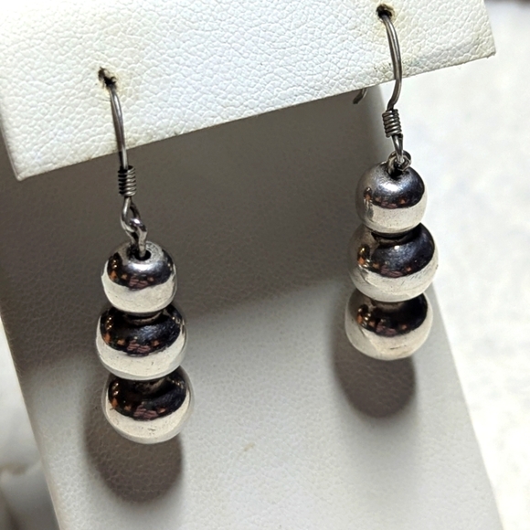 Vintage Sterling Silver Trio Ball Drop Earrings - Picture 7 of 7